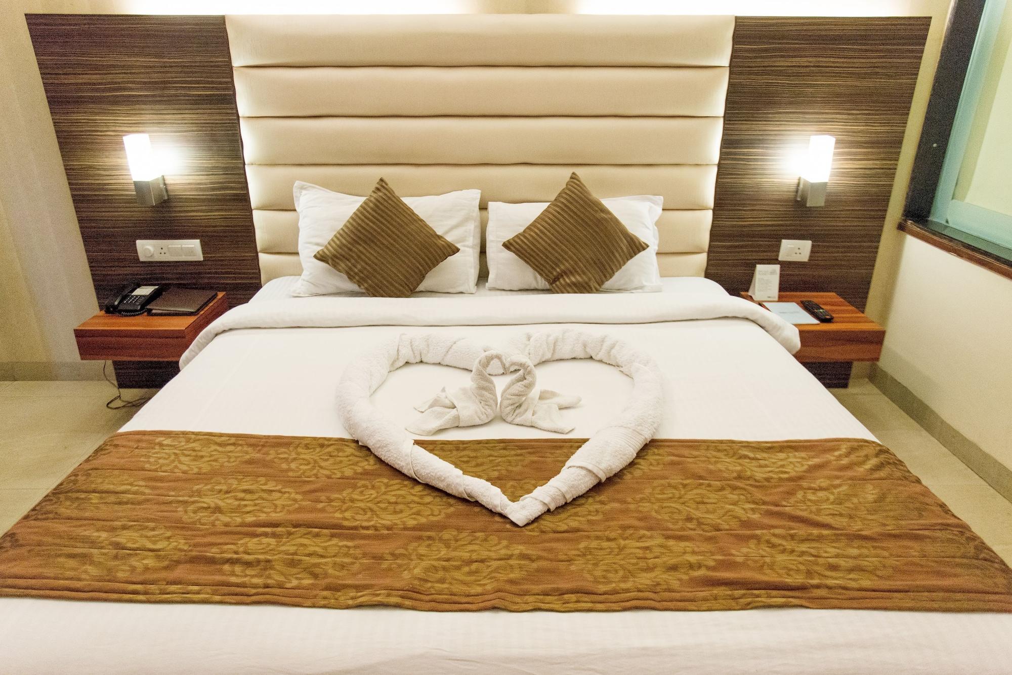 Mercure Chandigarh Tribune Chowk Екстериор снимка