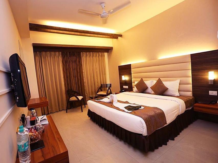 Mercure Chandigarh Tribune Chowk Екстериор снимка